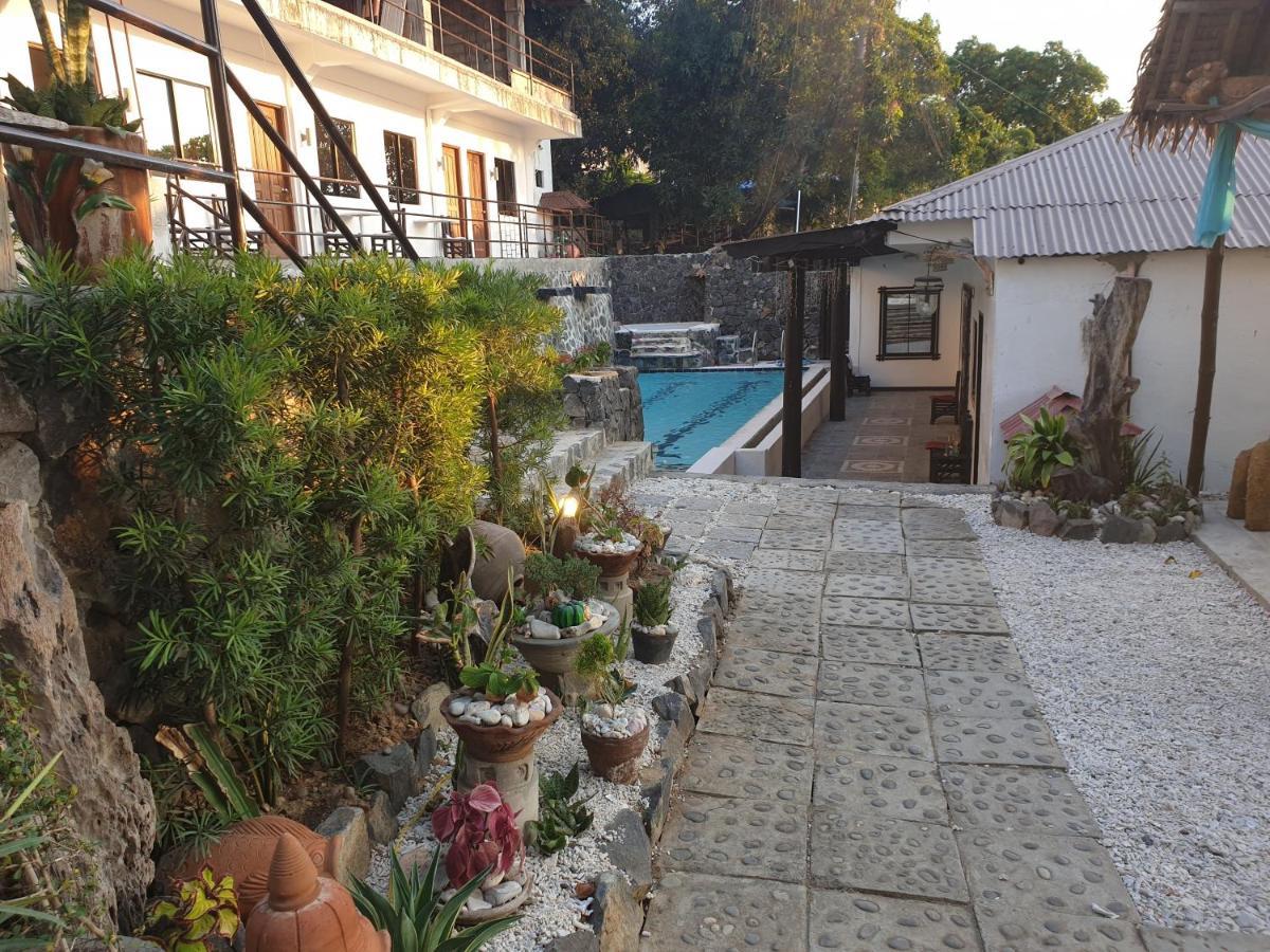 Raya Del Sol Dive Resort Мабини Екстериор снимка