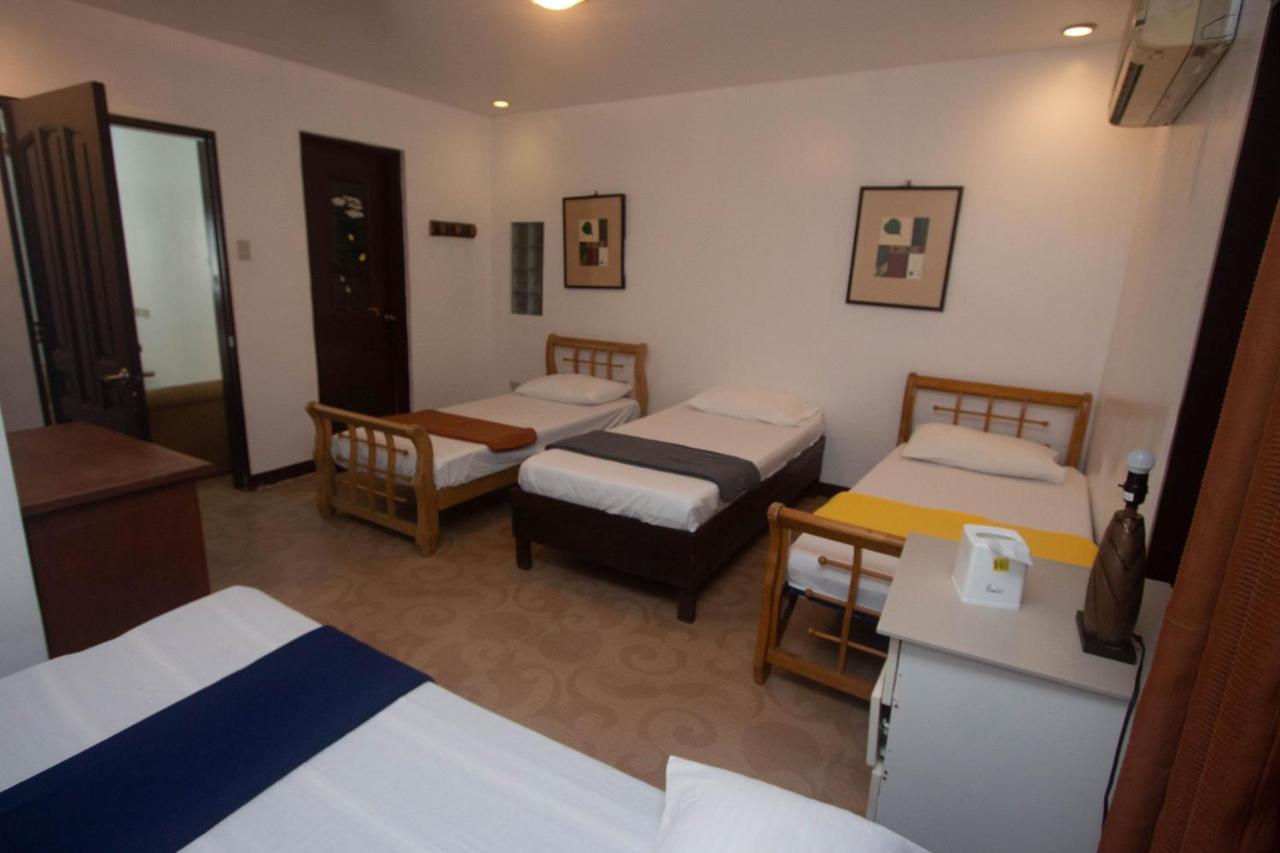 Raya Del Sol Dive Resort Мабини Екстериор снимка