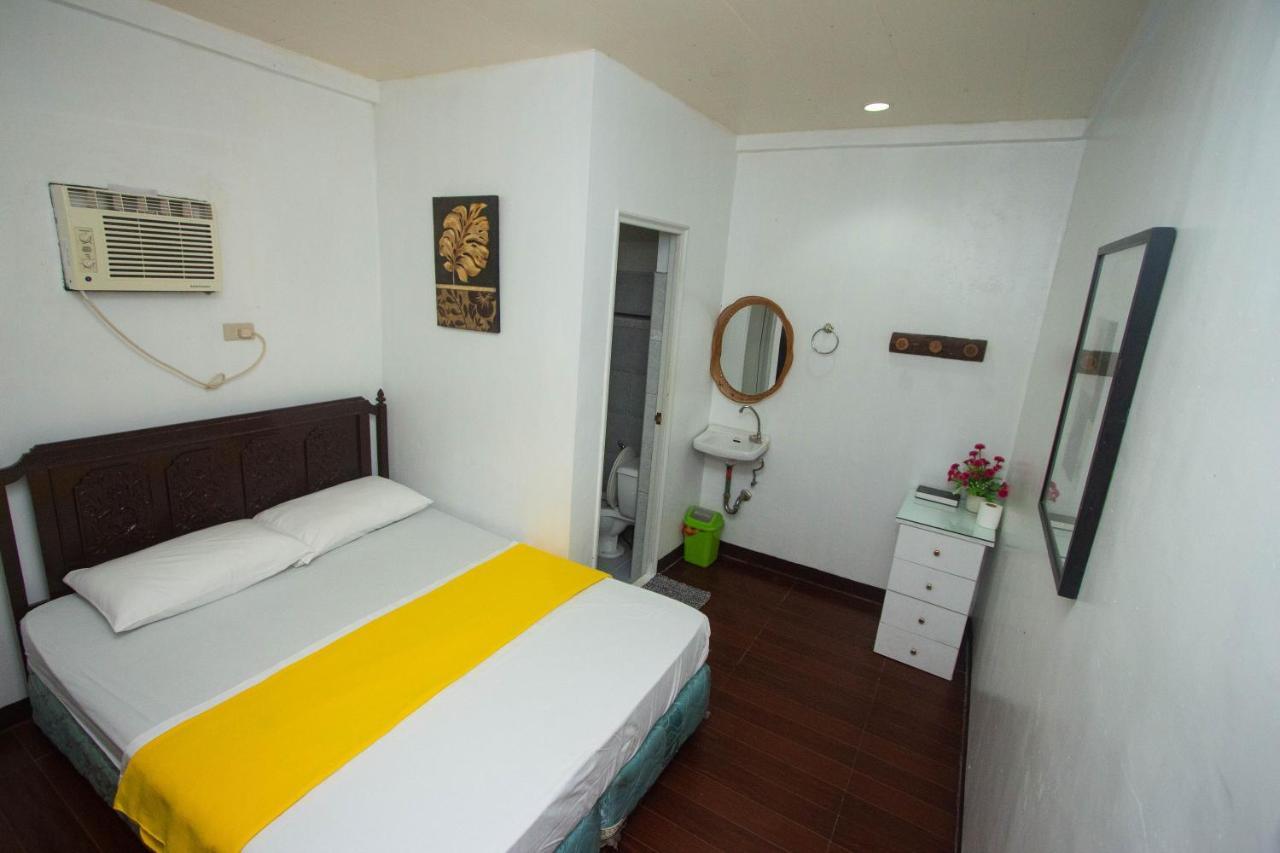 Raya Del Sol Dive Resort Мабини Екстериор снимка