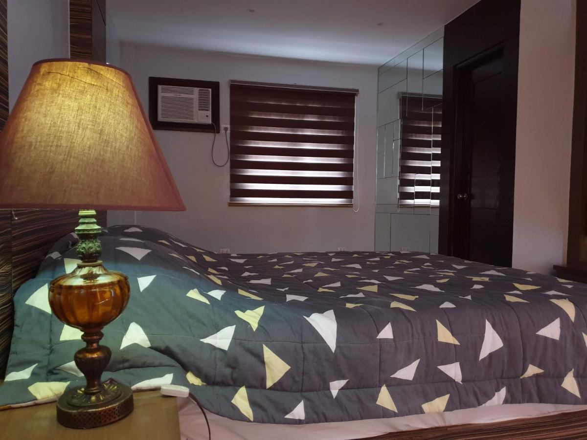 Raya Del Sol Dive Resort Мабини Екстериор снимка