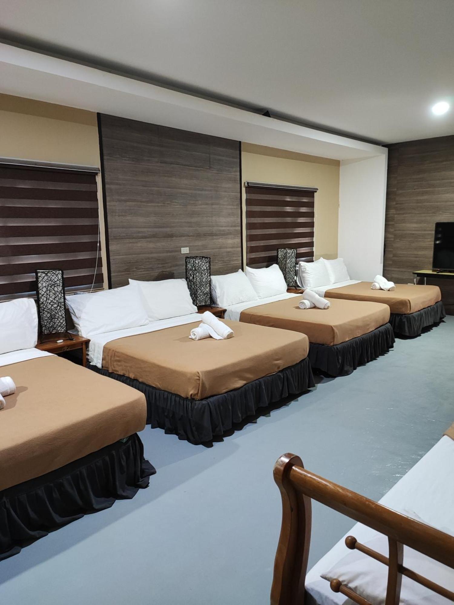 Raya Del Sol Dive Resort Мабини Екстериор снимка